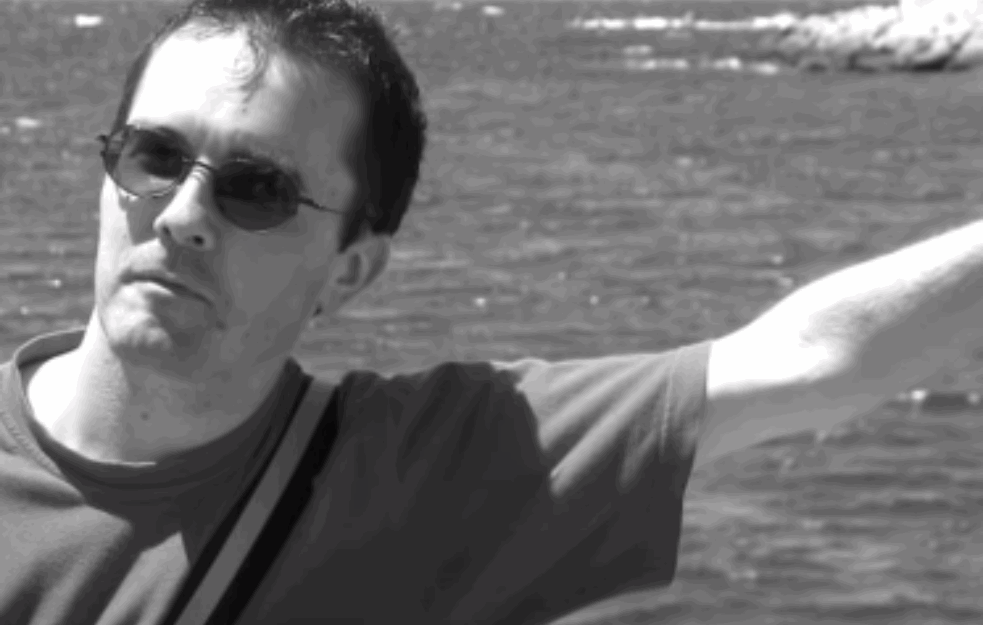 'BEZUMNO UBISTVO': Pisac branio čečenskog TERORISTU IZ PARIZA pa dobio salve uvreda i pretnji na 'Tviteru' (FOTO) 

